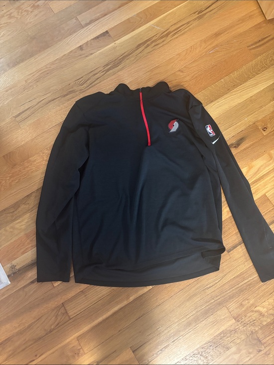 Nike Tops - Nike Black Pullover with Red Zip and Trail Blazers Logo